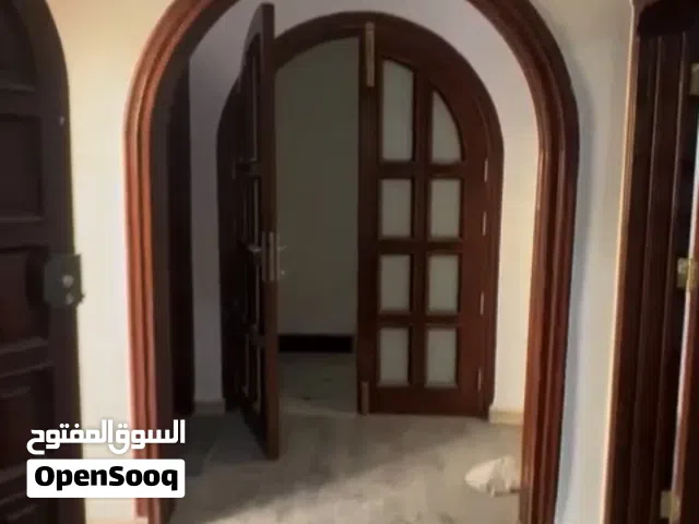 فيلا تجارية 2 طوابق و بيزمنت ممتازة في النوفليين وسعاية ابديري