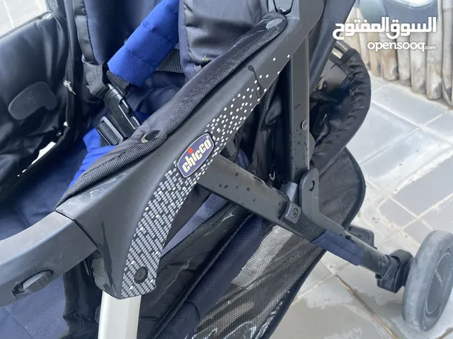 عربانة اطفال + كرسي سيارة ماركة جيكو