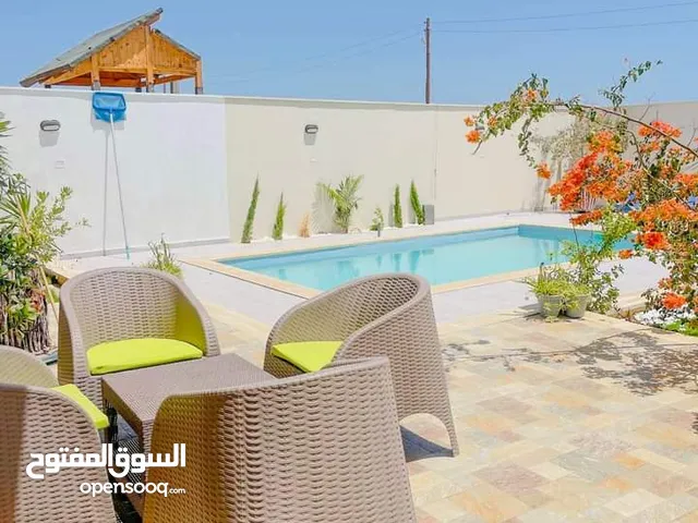 3 Bedrooms Chalet for Rent in Tripoli Tajura