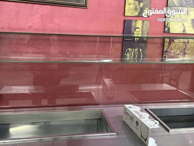 ثلاجة تحضير سدويشات وسلطات وفلافل ثلاجة تفصيل من شركة تيتانيوم العمق متر والعرض مترين
