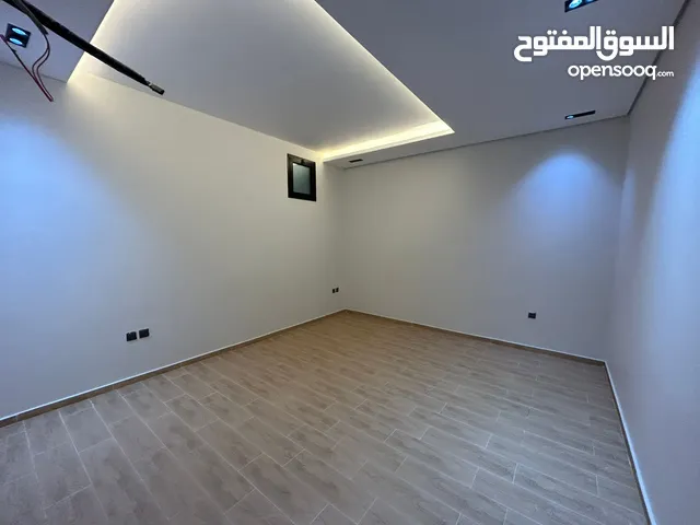 180 m2 5 Bedrooms Apartments for Rent in Al Madinah Alaaziziyah