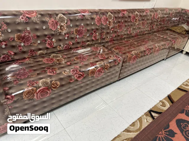 غنفات مع ستاره وطاوله
