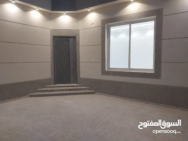 220 m2 Studio Townhouse for Rent in Al Madinah Shuran