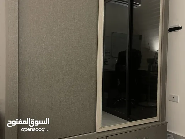 غرفة نوم بحاله ممتازه جدااااا