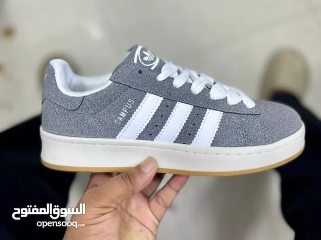 Other Sport Shoes in Sharjah