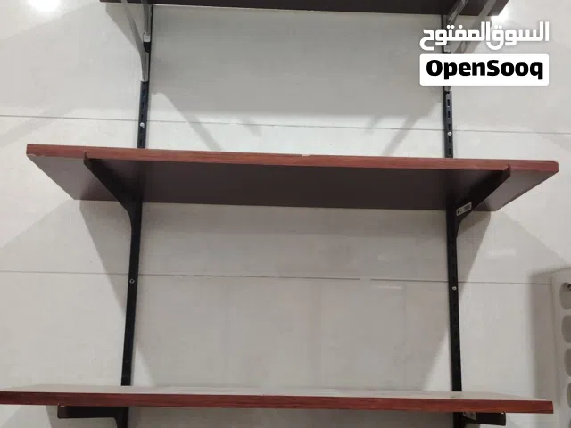 أرفف ثلاثية بالأستاند