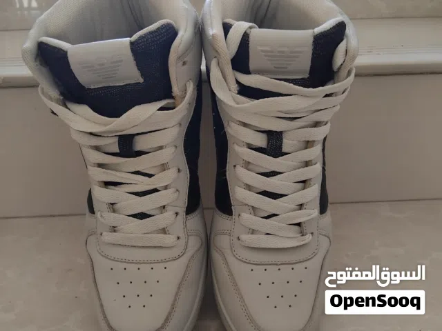 ARMANI JEANS ORIGINAL SIZE 39 ارماني جينز أصلية نضيف جدا في حالة ممتازة مقاس  39