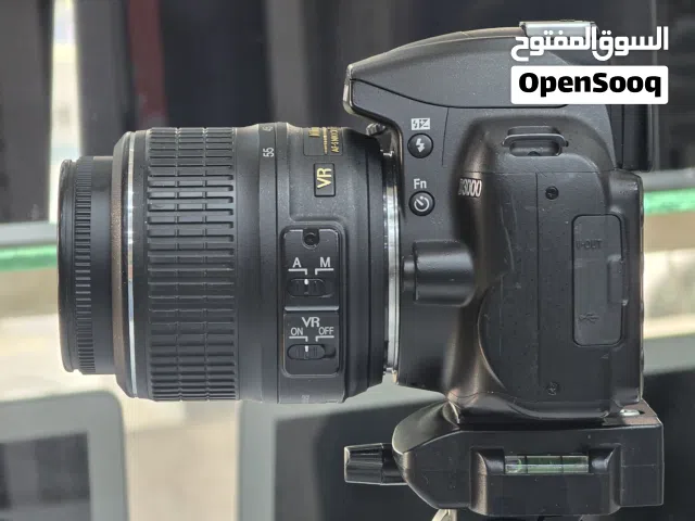 Nikon D3000 DSLR camera كاميرا نيكون
