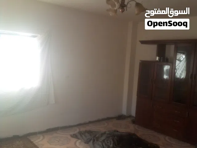 شقة للبيع في شارع الاستقلال