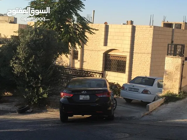 منزل مستقل للبيع على شارعين
