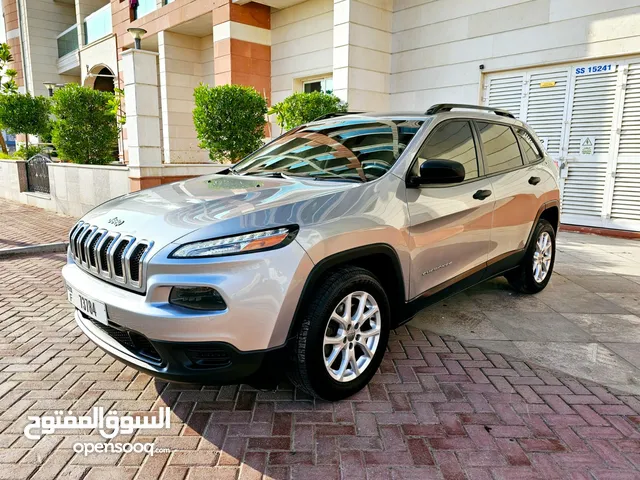 Jeep Cherokee Sport - 2016 – Perfect Condition