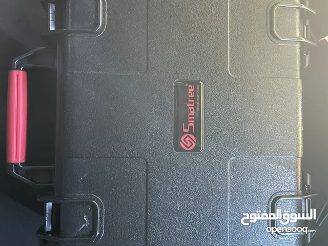 Dji mini 3 pro ممتازه جداً للتصوير و يوجد نضام تتبع للتواصل واتساب