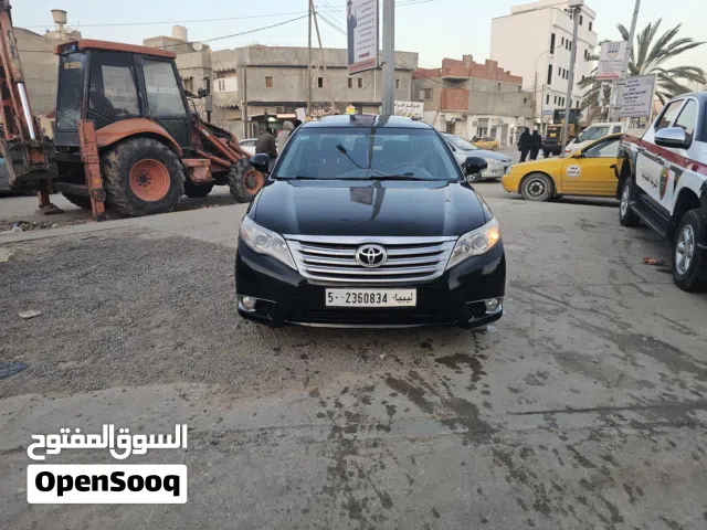 تويوتا افالون 2012