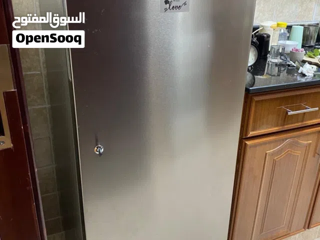 MASTERCOOL 240LTR REFRIGERATOR FOR SALE