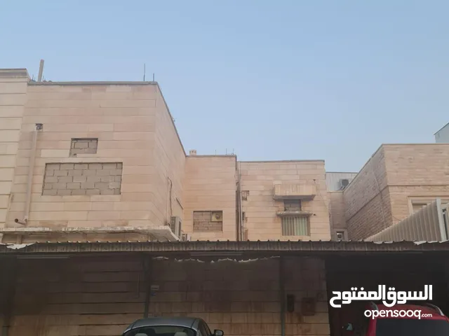 300 m2 More than 6 bedrooms Townhouse for Sale in Hawally Bayan