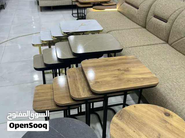 طاولات وسطيه