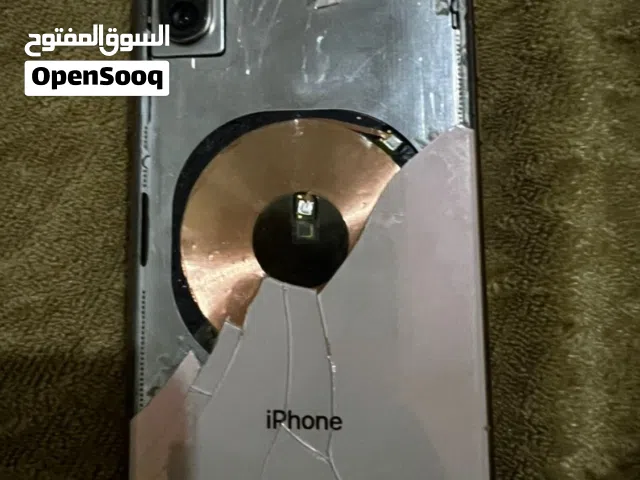 ايفون اكس اس البيع العيب الوحيد شاشه خلفيه مكسور ومش مغير شي بطاريه بس