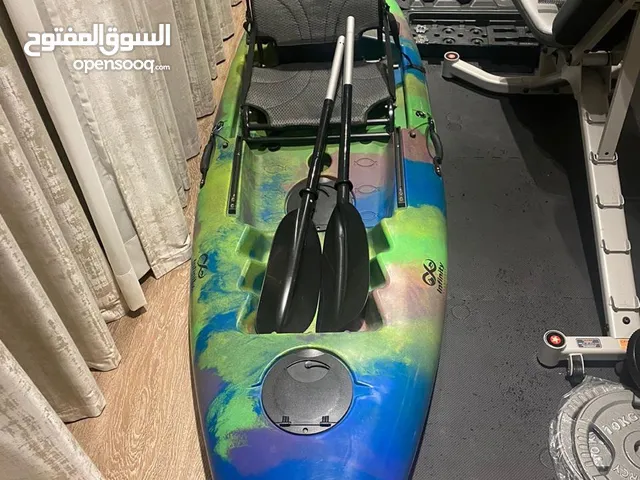 كاياك شبه جديد