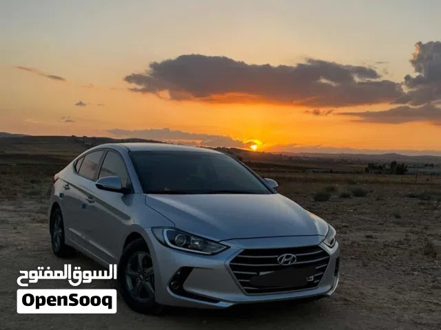 2018 Hyundai Avante SE