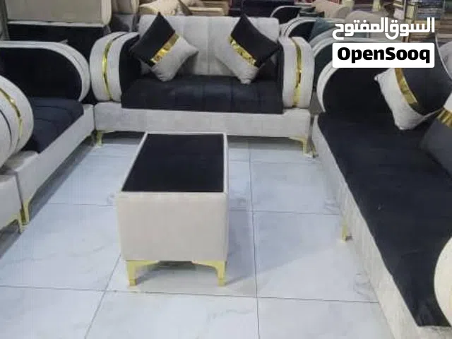 عرض مميز لا يفوت  كنب ملكي فاخر تصميم راقٍ يضيف لمسة أناقة وفخامة لمنزلك مع راحة وجودة تدوم سنين .