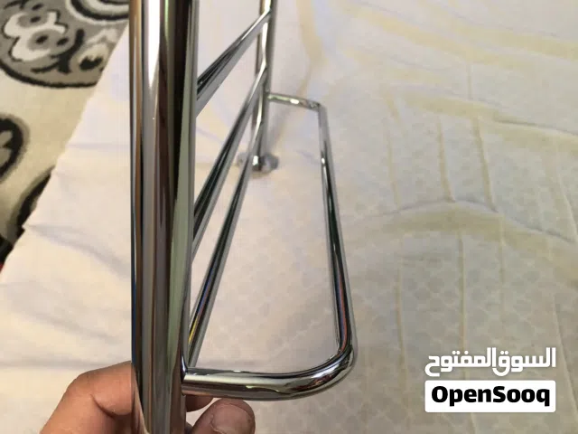 علاقة مناشف مثل الي بتكون بالفنادق للبيع