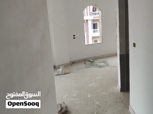 شقه للبيع في بدر الحي المتميز منطقه 7 150 متر دور تالت  تلت تربع تشطيب متسلمه جهاز  قريبه لمول مصر