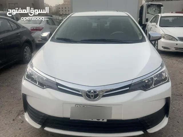 تويوتا كورولا 2018 بحاله ممتازه و 1600 سى سى
