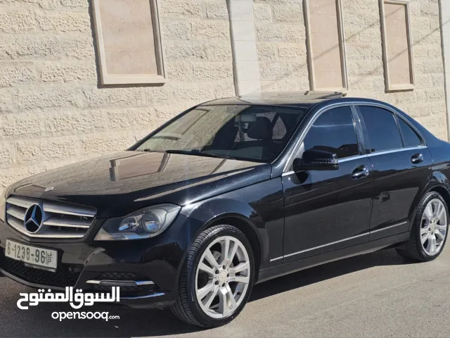 مرسيدس.  C200 فللللللللل مع. فتخه. بويه. شركه. بسعرررر حرق حرق