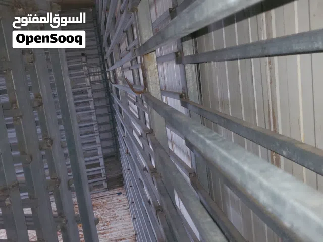 يوجد لديناء ثلاجه مركزيه للايجار صنعاء 2محركات ابو اربع مرواح خارجي وداخل الثلاجه 2 مبخرات ابو3مراوح