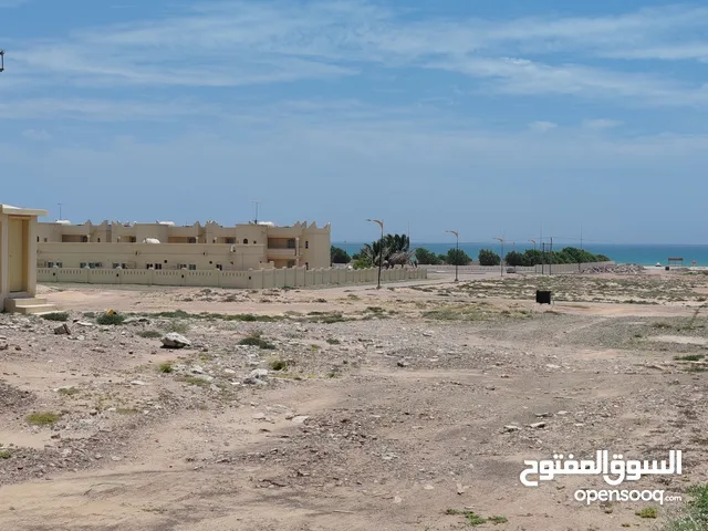اراضي للبيع بعد فندق اتانا الاشخره