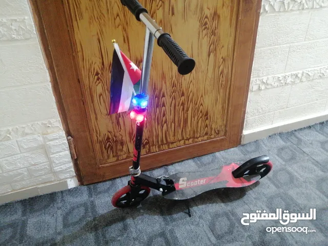 سكوتر للبيع بسعر 20 دينار او تبديل على بسكليت