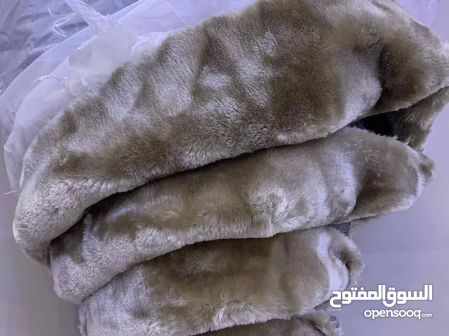 سجاد فرو الأرنب جديد