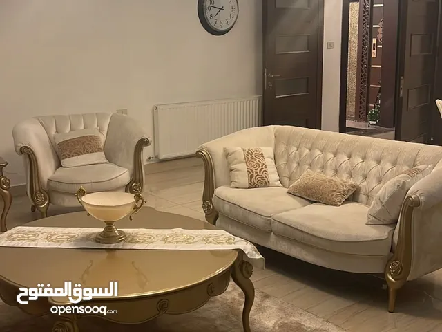 235m2 4 Bedrooms Apartments for Sale in Amman Khalda