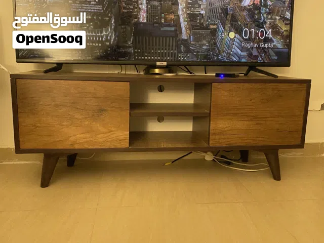 طاولة تلفزيون خشب جديده جديده
