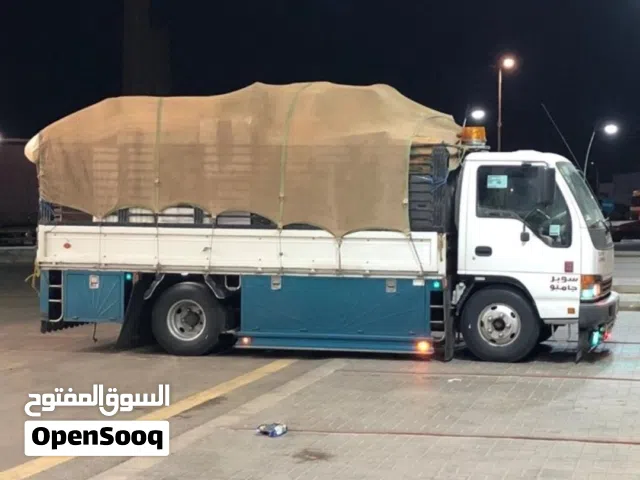 نوفر لكم خدمة نقل سريع، لوري نقل دينا لنقل  العفش والبضائع داخل وخارج الرياض