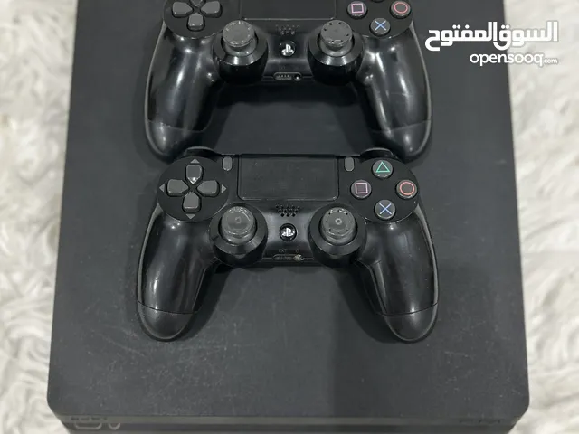 للبيع سوني 4 سلم مستعمل نضيف جداً معه يدتين و وايراته كاملة 500g