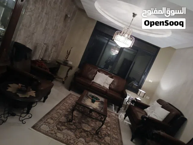 شقة سوبر ديلوكس تشطيبات سخصية وفرش ممتاز مطلة ومشمسة