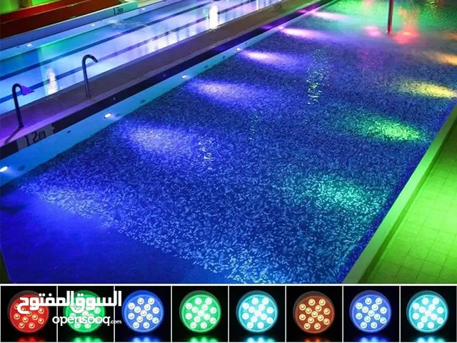 مصابيح ليد مغناطيسية مقاومة للماء  مع أكواب شفط، لحوض السباحة تحت الماء، إضاءة RGB مع جهاز تحكم عن ب