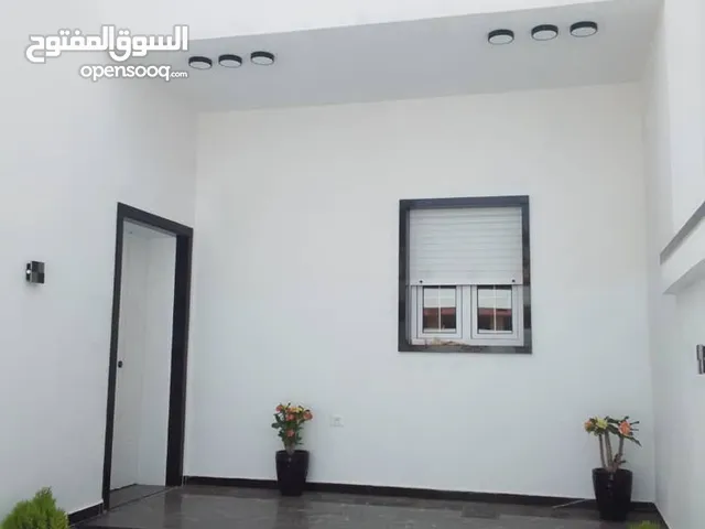 225 m2 4 Bedrooms Townhouse for Sale in Tripoli Souq Al-Juma'a