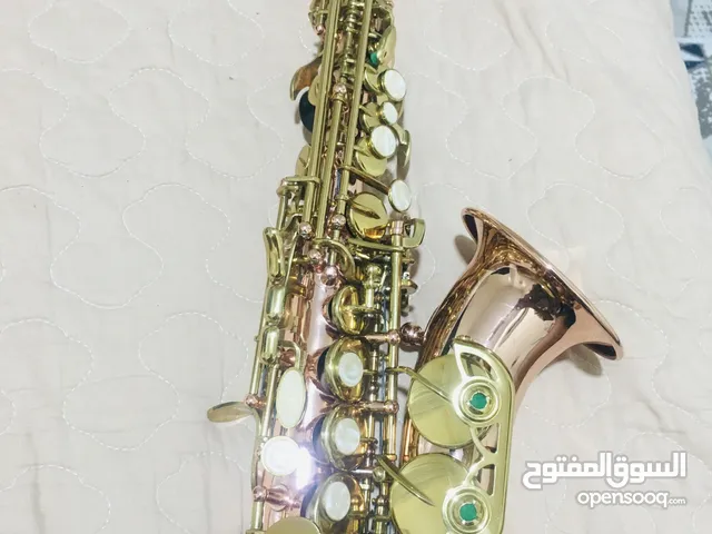 الة ساكسفون