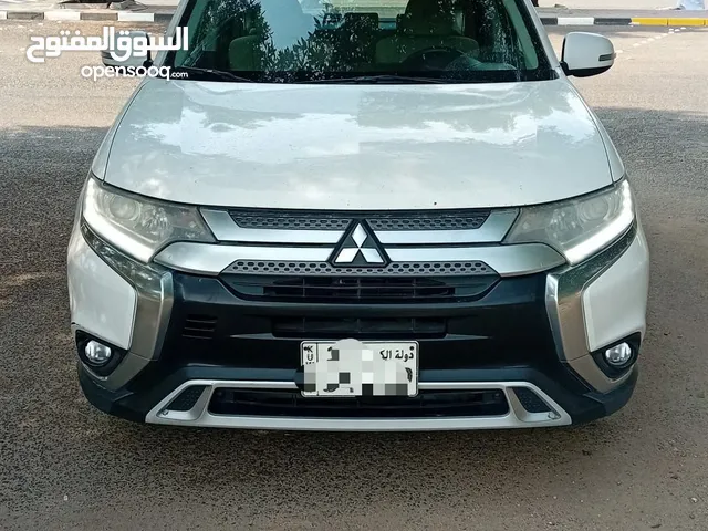 للبيع بالاقساط جيب اوتلاندر 2018 - 4 سلندر - عداد 98 الف -