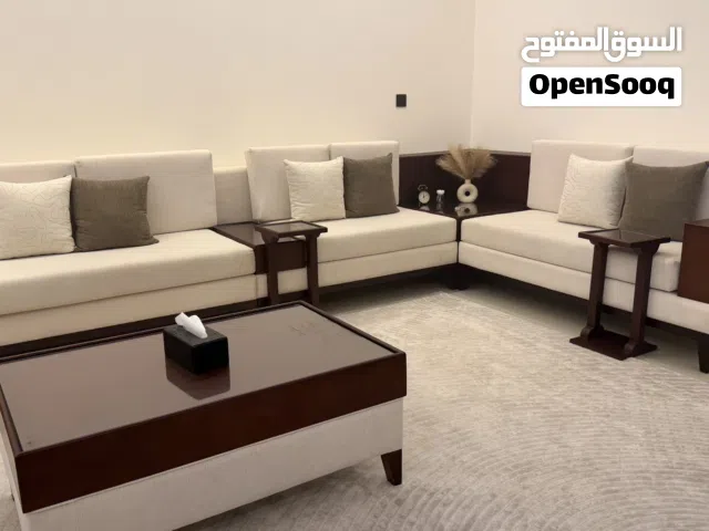 للبيع كراسي شبه جديد
