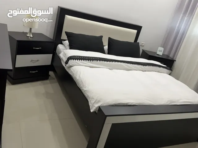 غرفة نوم بحالة ممتازة