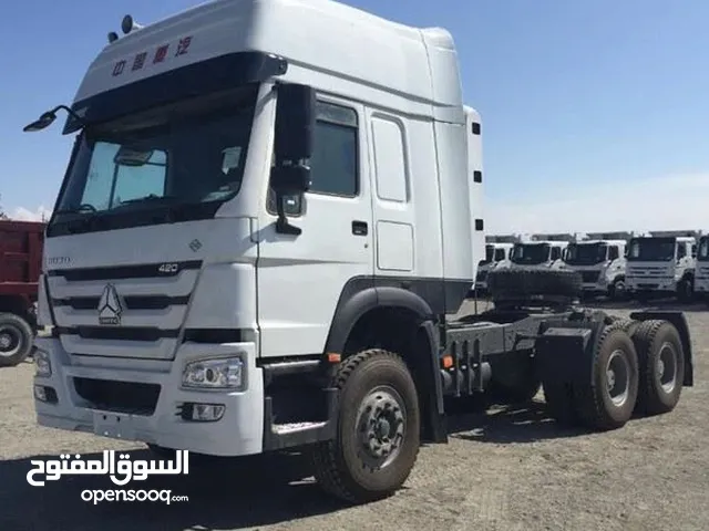 للايجار راسين تريلا نوع ( ساينو تراك ) موديل 23 و 24 للايجار شبه جديد