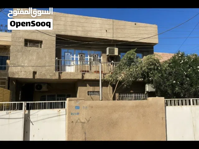 160 m2 4 Bedrooms Townhouse for Sale in Baghdad Tunis
