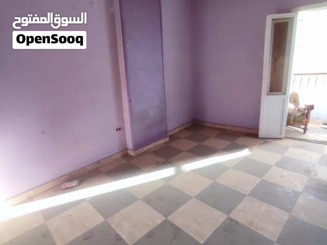 شقه للبيع كامله المرافق في برج ناصيه