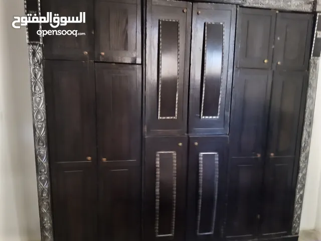 خزانه طابقين بحاله جيده