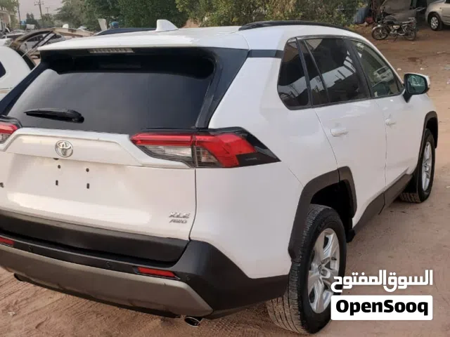 2019 Toyota RAV 4 XLE