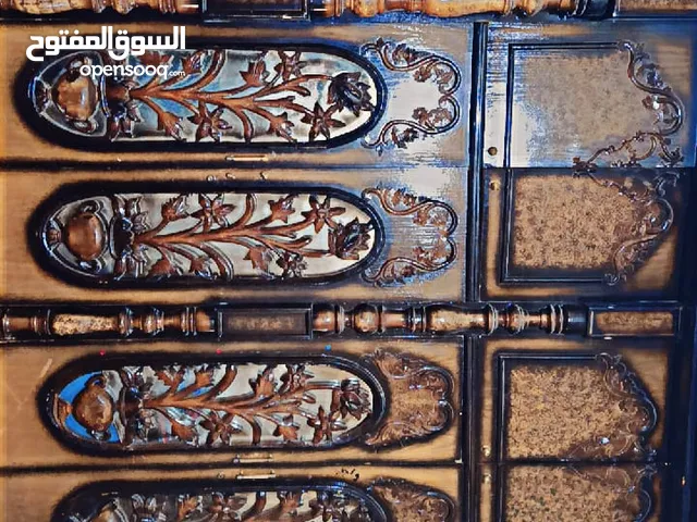 خزانه بحال حديده +فراش للبيع