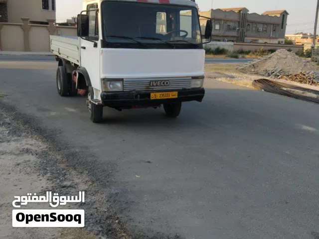 سيارة افيكو  ويمى زيتة 65/9 قلابة